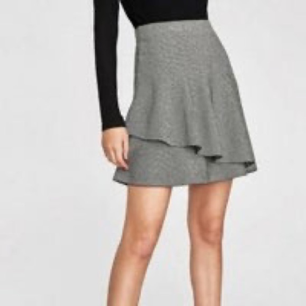 Zara Ruffle Knit Mini Skirt
